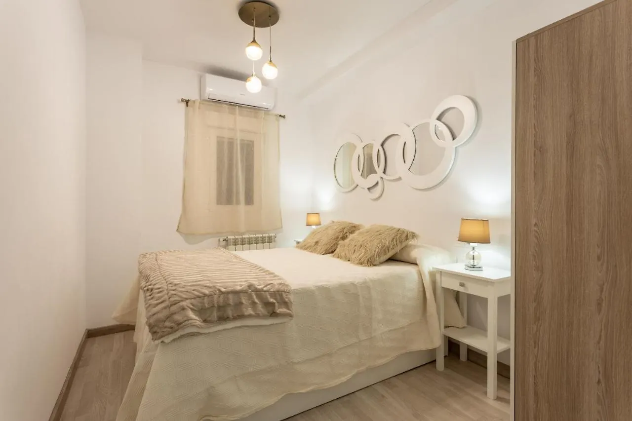 Center Deluxe II Apartment Granada