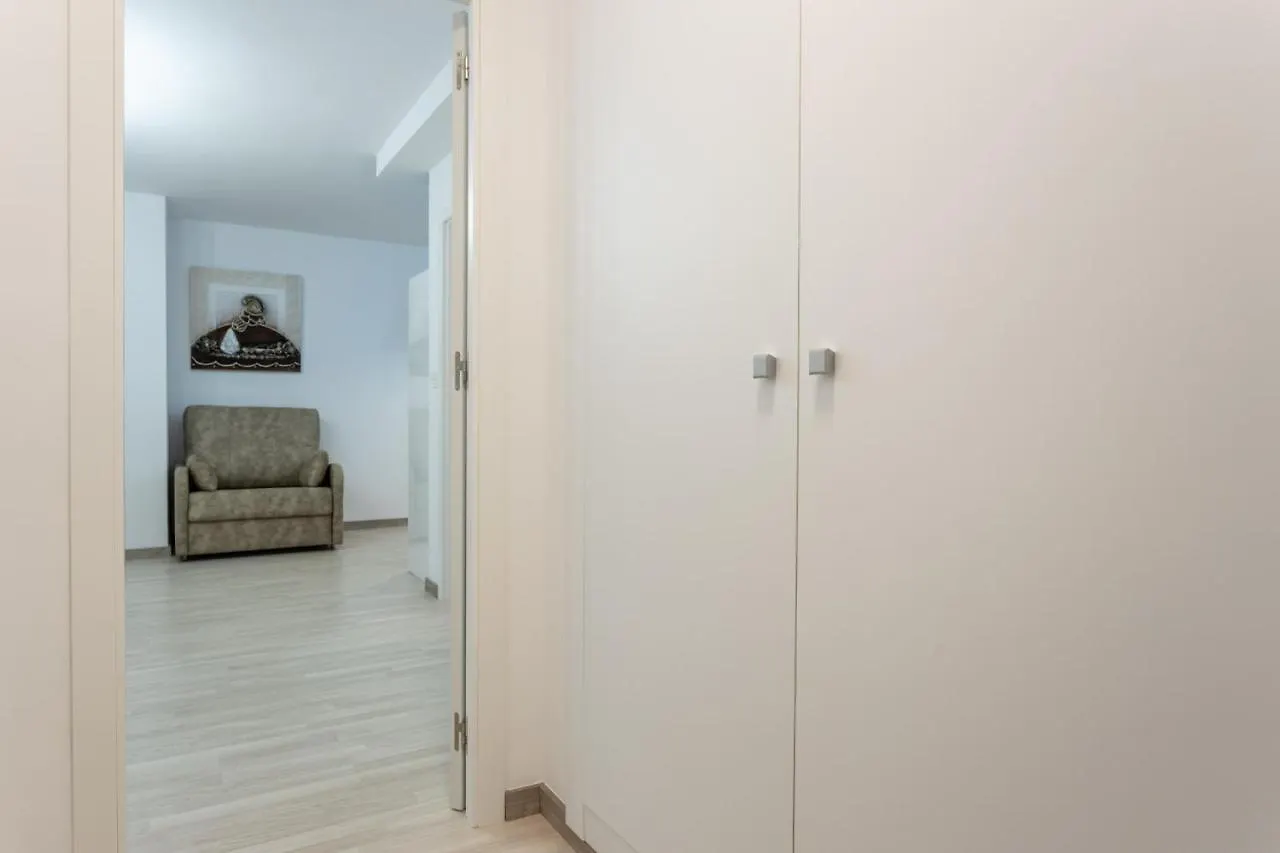 Center Deluxe II Apartment Granada